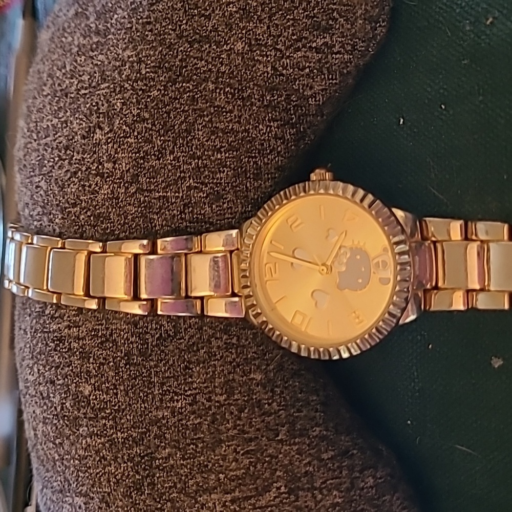 HELLO KITTY WATCH